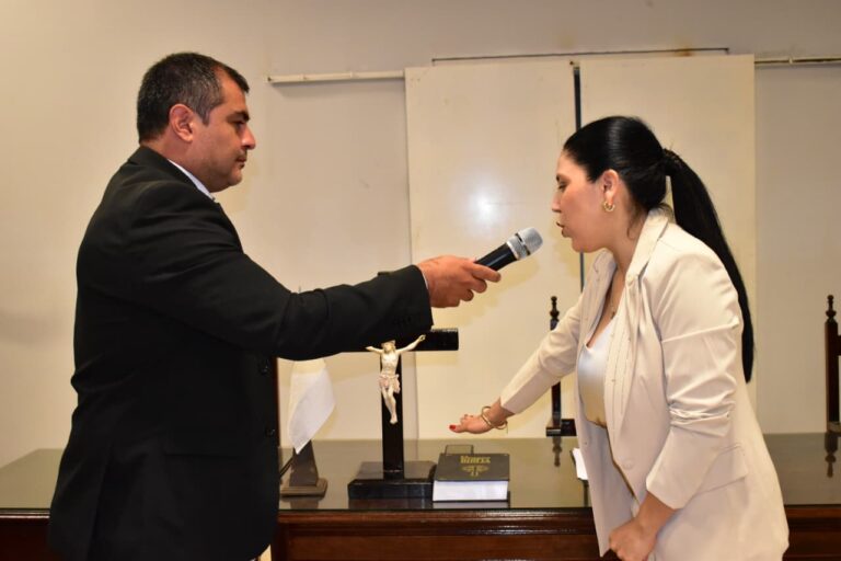 El Concejo Deliberante proclam&oacute; a la contadora Gladis Yanina Iturre como la nueva intendente